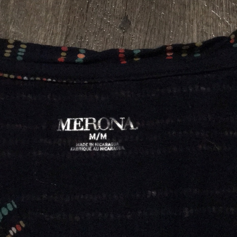 Patterned V Neck - Picture 2 of 3